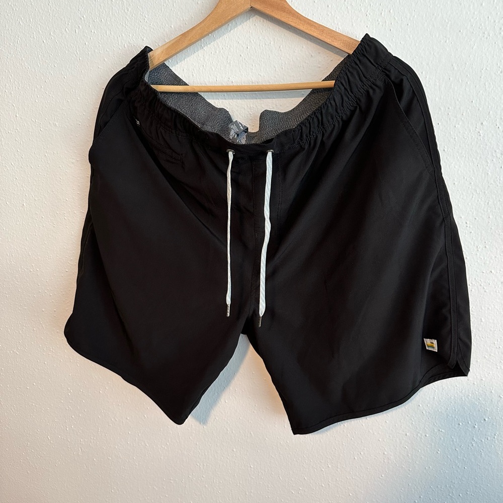 XXL Vuori 7” Shorts